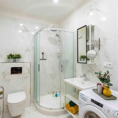 Golden Sunny Apartment, Centre, For 4 People *