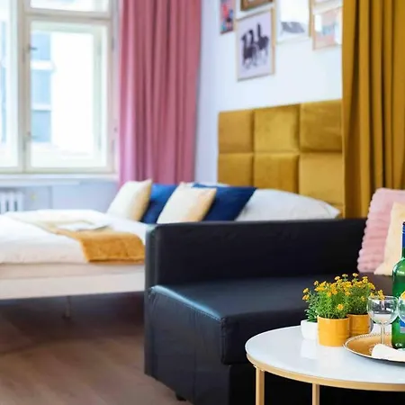 Golden Sunny Apartment, Centre, For 4 People * Prag