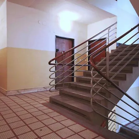 Golden Sunny Apartment, Centre, For 4 People